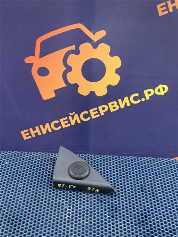 Накладка зеркала Mazda Bt50 UN8F1 WLAA 2008 (б/у)