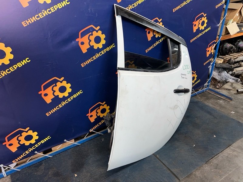 Дверь задняя левая L200 KB4T 2012 KB4T 4D56U