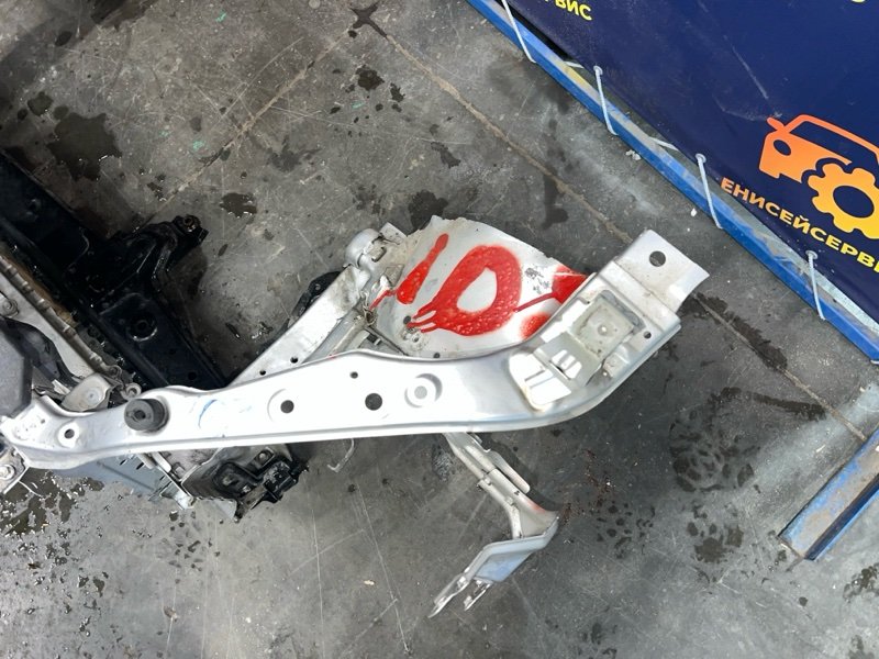 Панель передняя (телевизор) RAV4 ZSA44 2014 ZSA44 3ZR-FE Панель передняя (телевизор) RAV4 ZSA44 2014 ZSA44 3ZR-FE