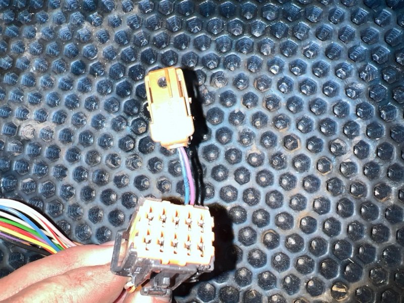 Зеркало левое 308 2020 T9