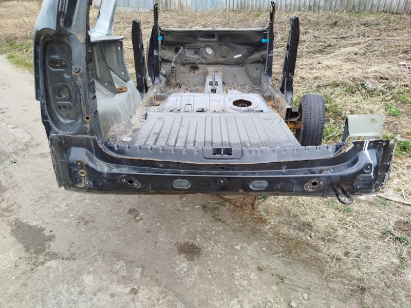 Задняя панель кузова 791009165R