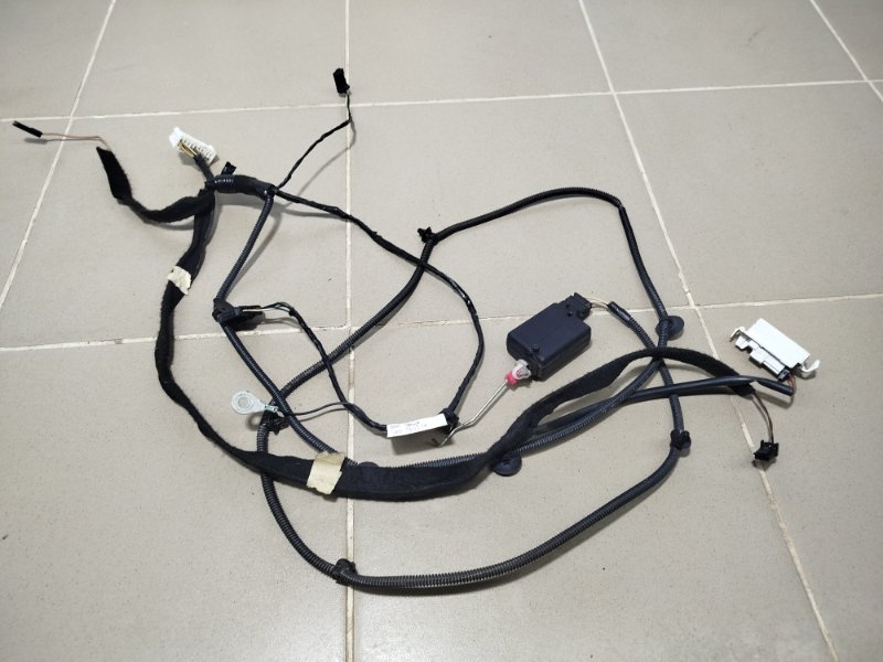 Проводка крышки багажника 241633878R