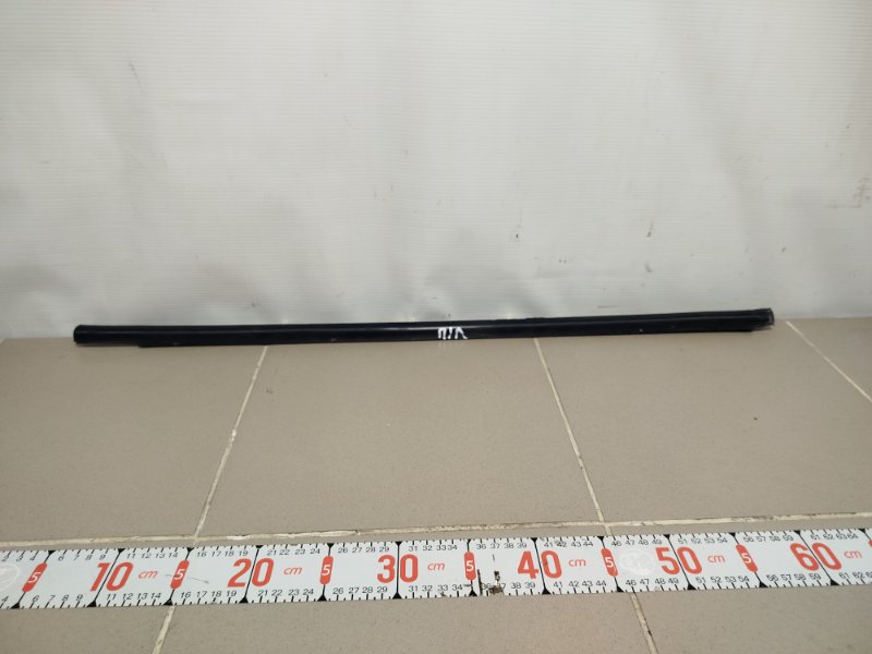 Накладка стекла 8221025000