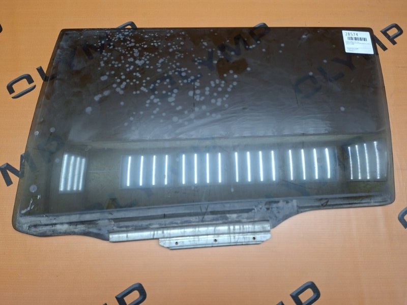Стекло двери заднее левое TOYOTA COROLLA FIELDER NZE121 1NZ-FE 6811412690 контрактная