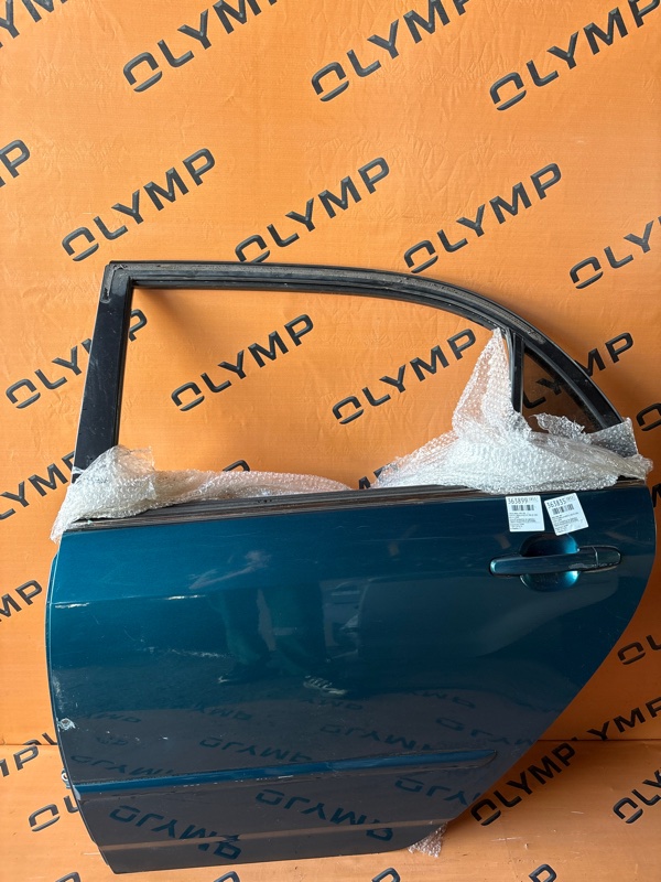 Стекло двери заднее левое TOYOTA COROLLA 2001 NZE121 1NZ-FE 68114-12690 контрактная