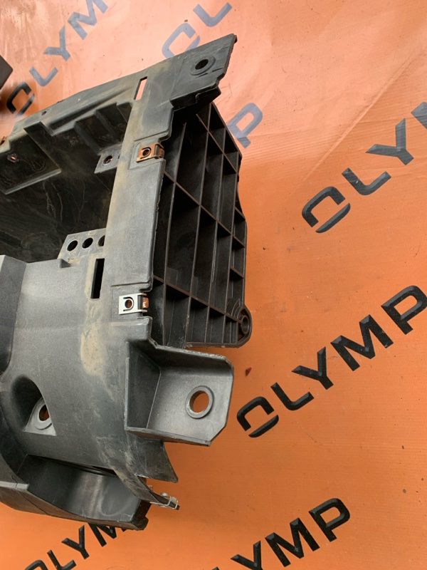 Корпус фары правый VOLVO FH12 FH12 D12F500 Корпус фары правый VOLVO FH12 FH12 D12F500