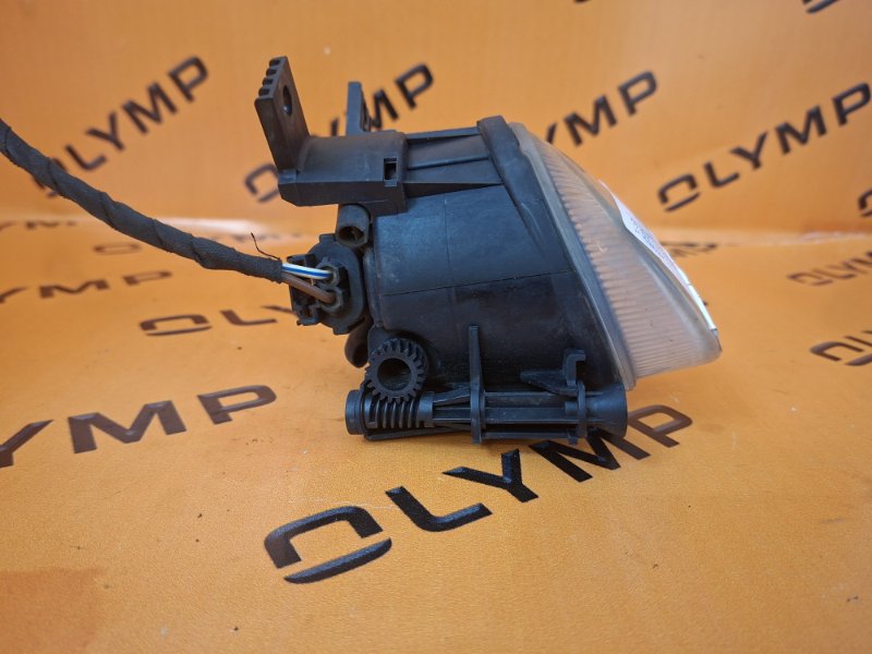 Туманка правая AUDI A4 8EC ALT