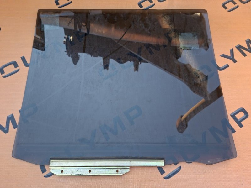 Стекло двери заднее левое BB 2001 NCP35 1NZ-FE
