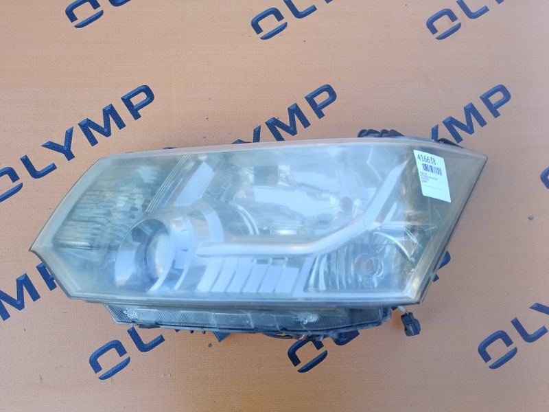 Фара левая MITSUBISHI DELICA CV5W 100-87918 контрактная