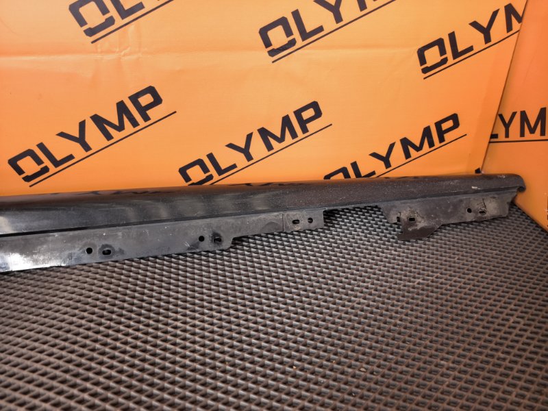 Порог пластиковый M-Tech правый 320d 2012 F30 N47D20C