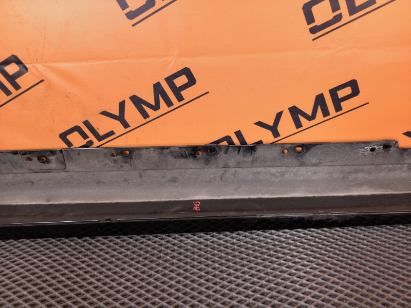 Порог пластиковый M-Tech правый 320d 2012 F30 N47D20C