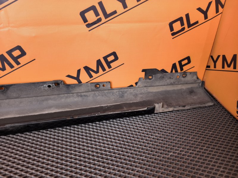 Порог пластиковый M-Tech правый 320d 2012 F30 N47D20C