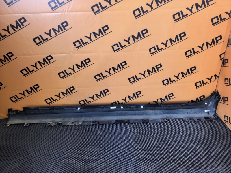 Порог пластиковый правый X3 2012 F25 N20B20A Порог пластиковый правый X3 2012 F25 N20B20A