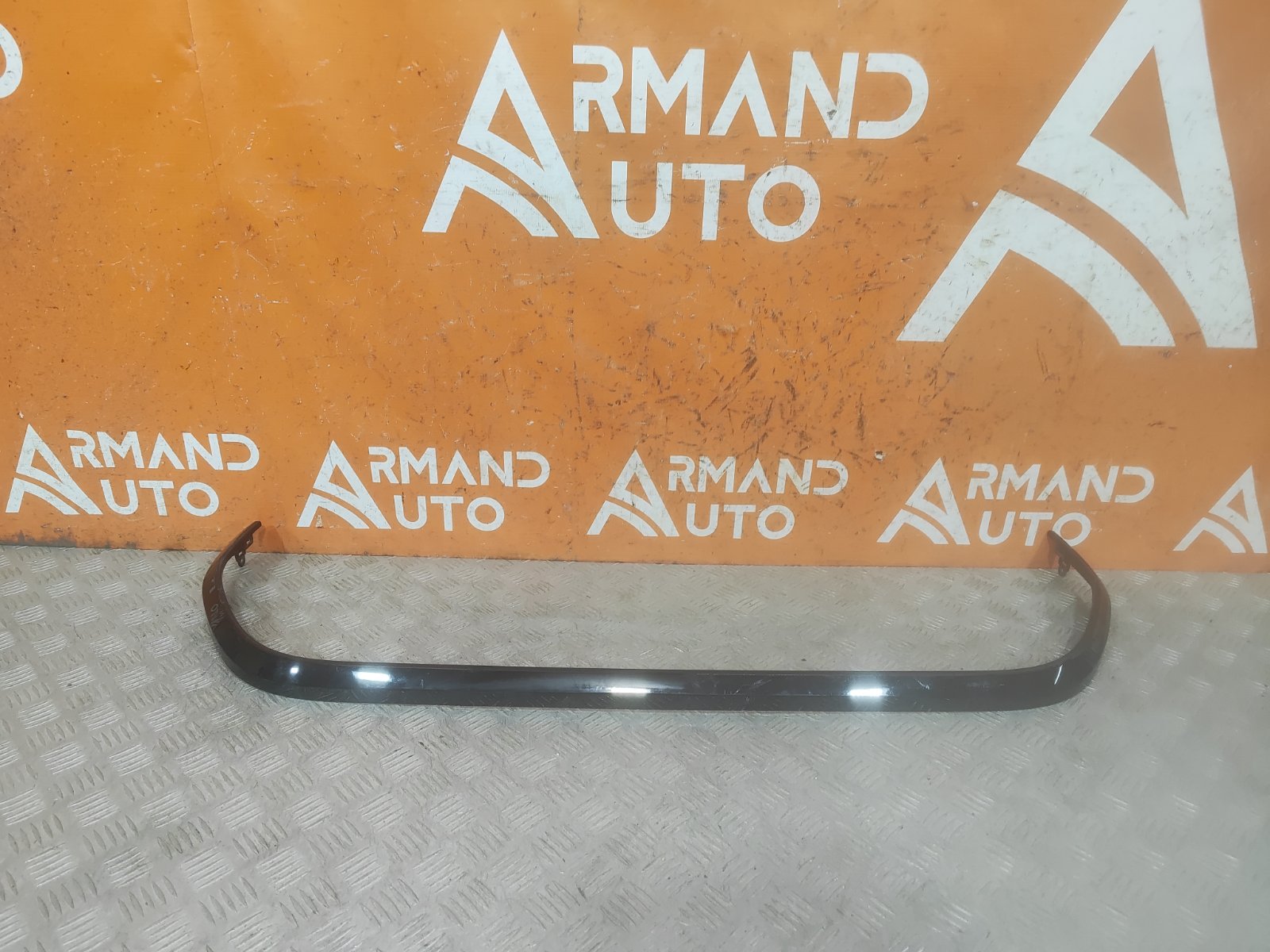 Накладка бампера верхняя передняя Mini Hatch 2021-2024 F55 51119450550 Б/У