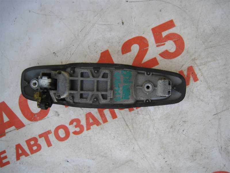 Ручка двери Suzuki Escudo TL52W 2001 задняя правая (б/у)