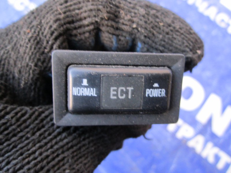 Кнопка Toyota Hilux Surf LN130 2L-TE 1991 (б/у)