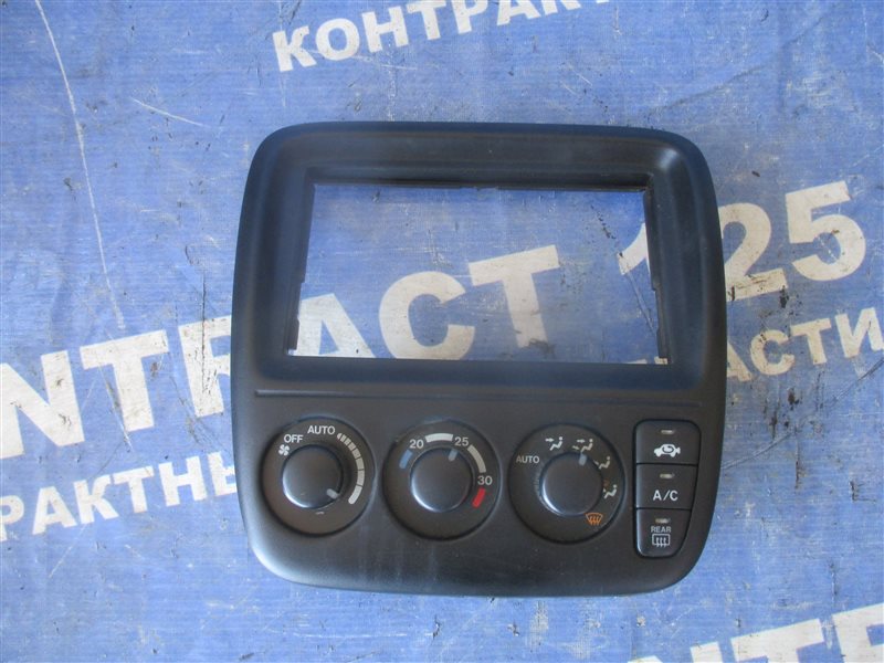 Рамка магнитофона Honda Crv RD1 B20B 2000 (б/у)