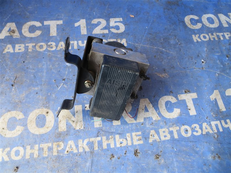 Блок abs Toyota Hilux Surf KDN185W 1KD-FTV 2001 (б/у)