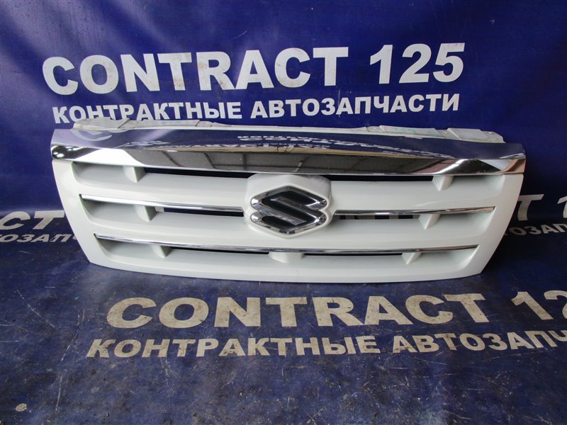 Решетка радиатора Suzuki Grand Escudo TX92W H27A 2004 (б/у)