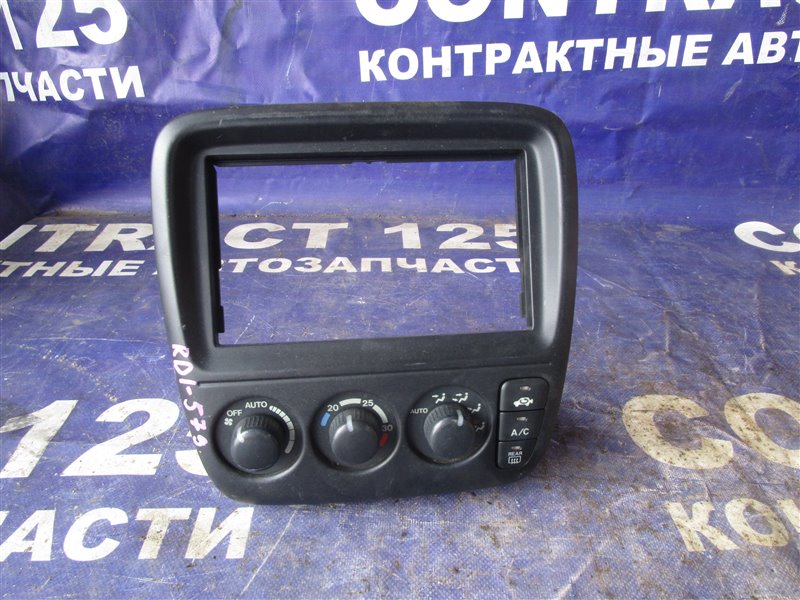 Рамка магнитофона Honda Crv RD1 B20B 1999 (б/у)