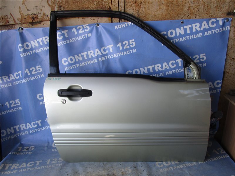 Дверь Suzuki Escudo TA02W G16A 2000 передняя правая (б/у)