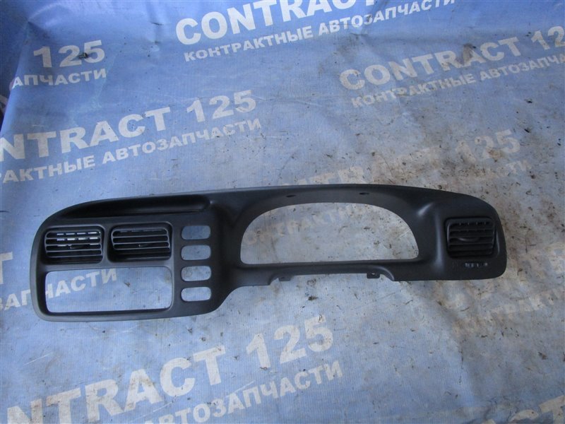 Консоль панели приборов Suzuki Escudo TA02W G16A 2000 (б/у)