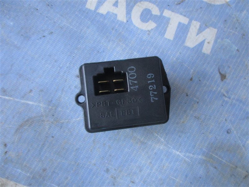 Реостат печки Suzuki Escudo TA02W G16A 2000 (б/у)