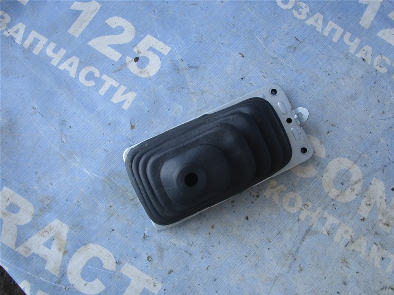 Кожух селектора раздатки Suzuki Escudo TA02W G16A 2000 (б/у)