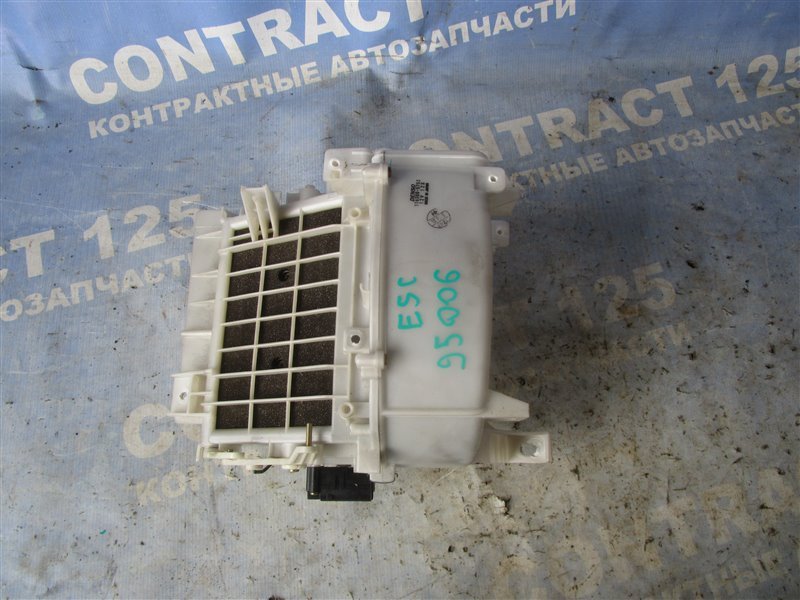 Корпус мотора печки Suzuki Escudo TA02W G16A 2000 (б/у)