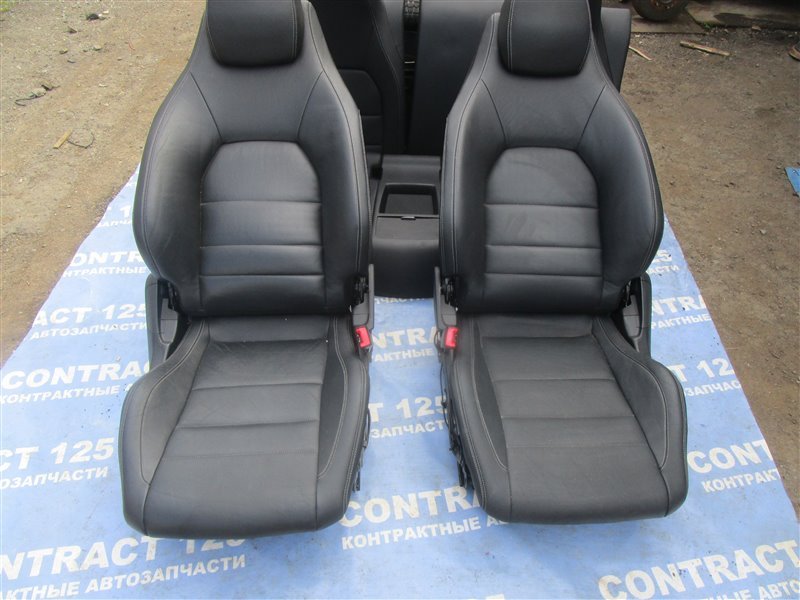 Сидения комплект Mercedes-Benz C-Class C250 С204 M271 DE18 EVO 2012 (б/у)