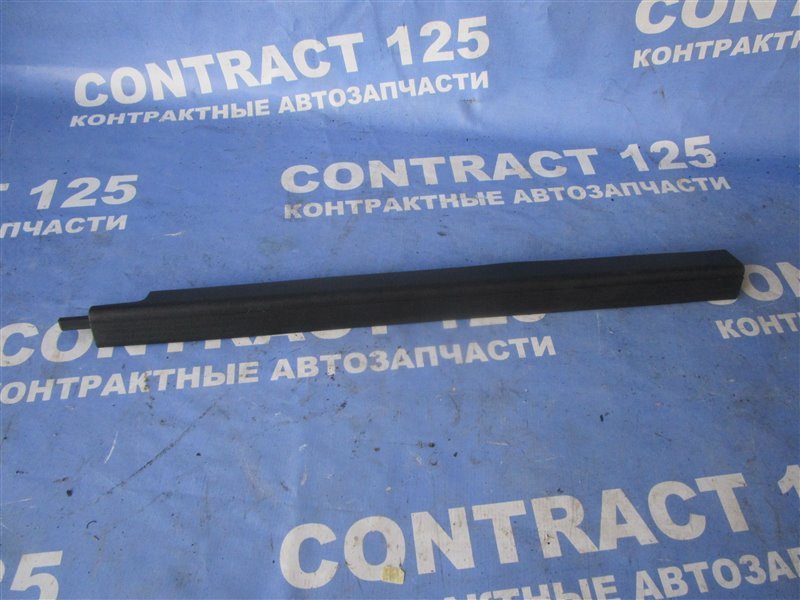 Порожек пластиковый Mercedes-Benz C-Class C250 С204.347 M271 DE18 EVO 2012 правый (б/у)