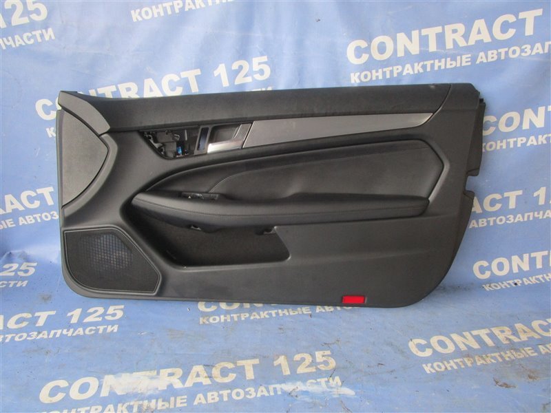 Обшивка дверей Mercedes-Benz C-Class C250 С204.347 M271 DE18 EVO 2012 передняя правая (б/у)