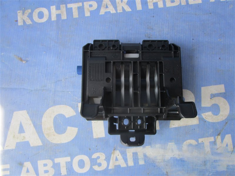 Блок управления магнитолой Mercedes-Benz C-Class C250 С204.347 M271 DE18 EVO 2012 (б/у)