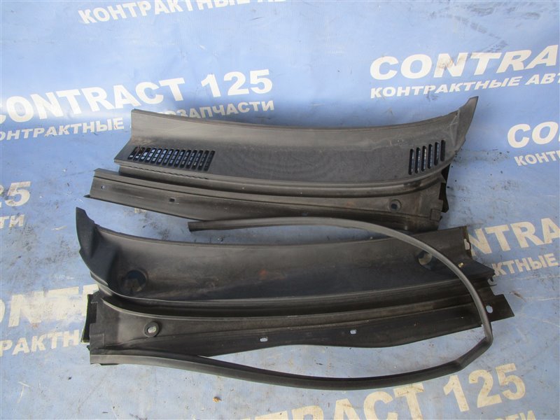 Решетка под лобовое стекло TOYOTA RUSH J210E 3SZVE 2006 (б/у)