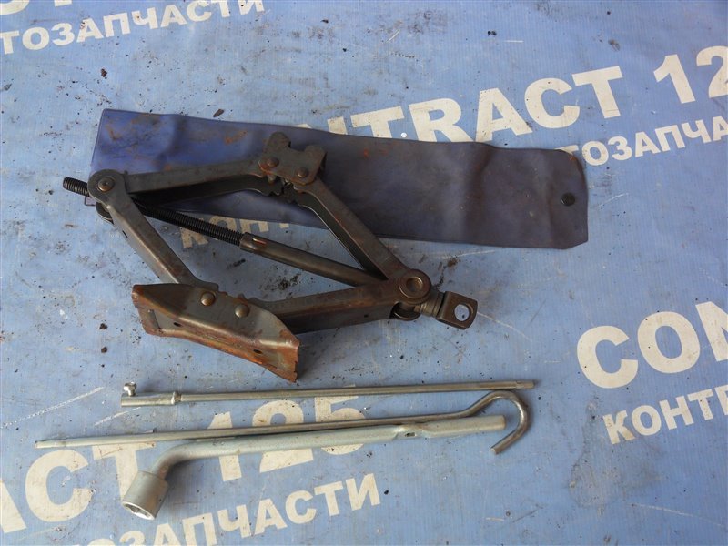 Поддомкратник TOYOTA RUSH J210E 3SZVE 2006 (б/у)
