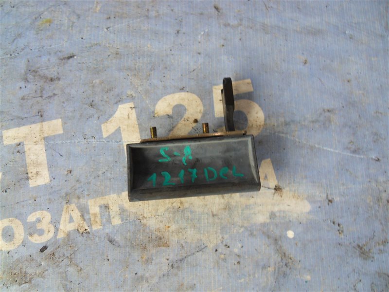 Ручка багажника MITSUBISHI Delica PD8W 4M40 2000 (б/у)