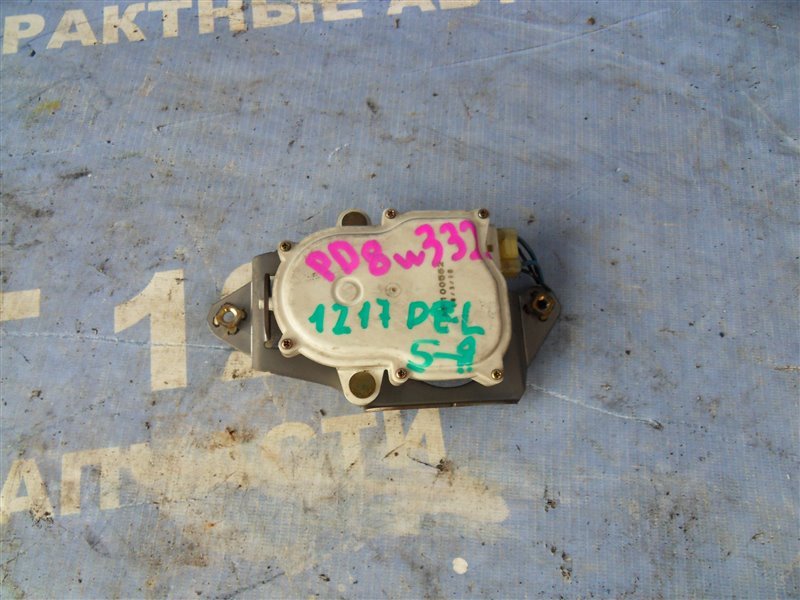 Замок 5-й двери MITSUBISHI Delica PD8W 4M40 2000 (б/у)