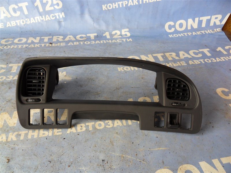 Консоль панели приборов MITSUBISHI Delica PD8W 4M40 2000 (б/у)