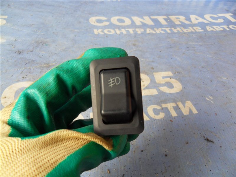 Кнопка туманки MITSUBISHI Delica PD8W 4M40 2000 (б/у)