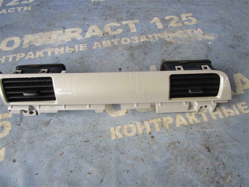 Воздуховод салона MITSUBISHI Outlander GG2W 4B11 2013 (б/у)