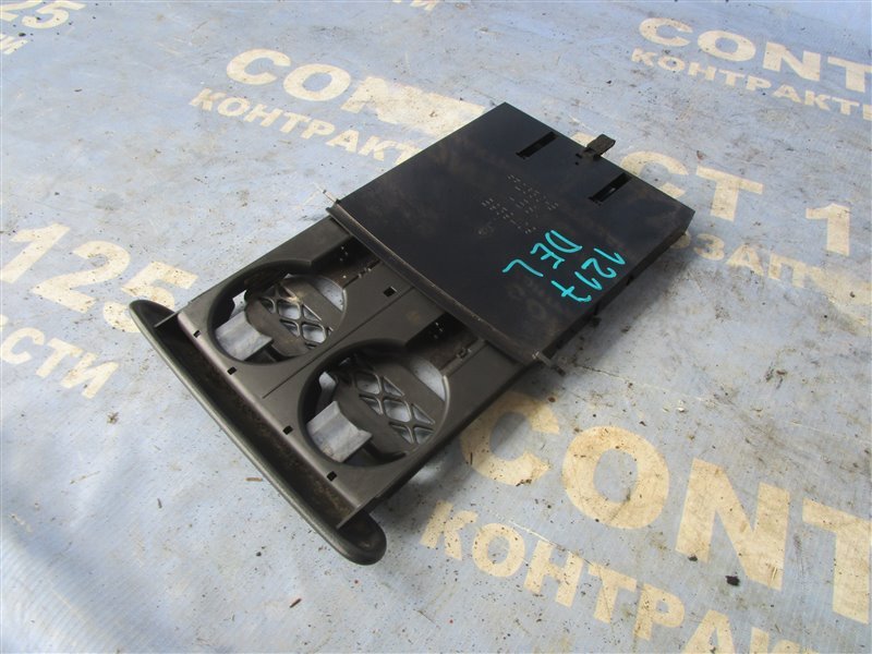 Подстаканник MITSUBISHI Delica PD8W 4M40 2000 (б/у)