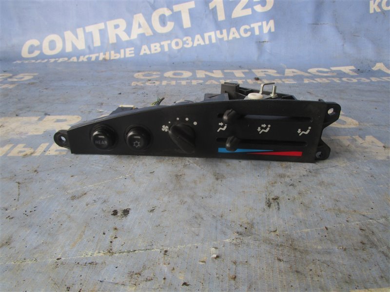 Блок управления климат-контролем MITSUBISHI Delica PD8W 4M40 2000 (б/у)