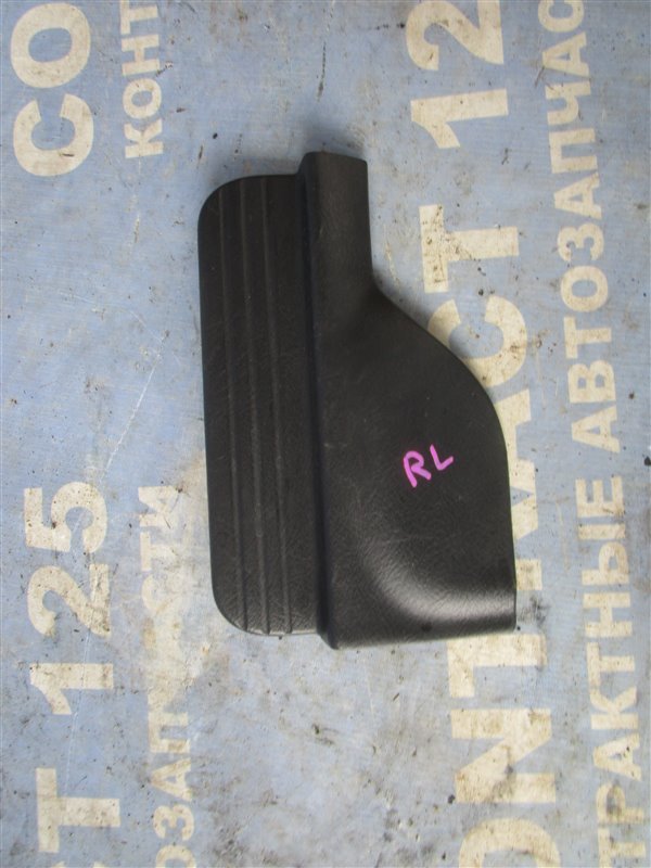 Порожек пластиковый HONDA HRV GH3 D16A 2006 задний левый (б/у)