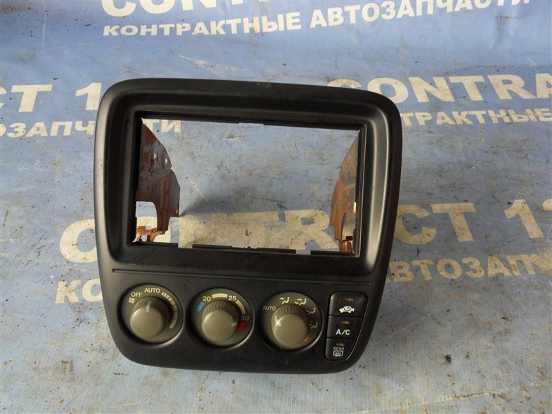 Рамка магнитофона HONDA CRV RD1 B20B 1996 (б/у)
