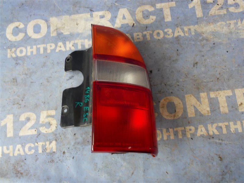 Стоп-сигнал SUZUKI ESCUDO TL52W J20A 2002 правый (б/у)