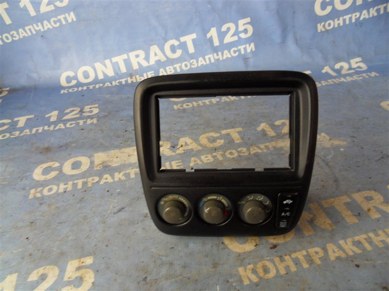 Рамка магнитофона HONDA CRV RD1 B20B 1996 (б/у)