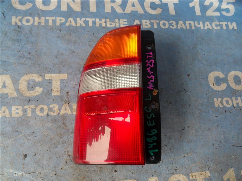 Стоп-сигнал SUZUKI ESCUDO TL52W J20A 2002 левый (б/у)