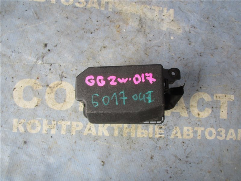 Блок предохранителей MITSUBISHI Outlander GG2W 4B11 2013 (б/у)