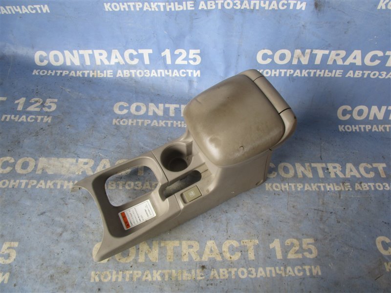 Бардачок между сиденьями SUZUKI Grand Escudo TX92W H27A 2003 (б/у)
