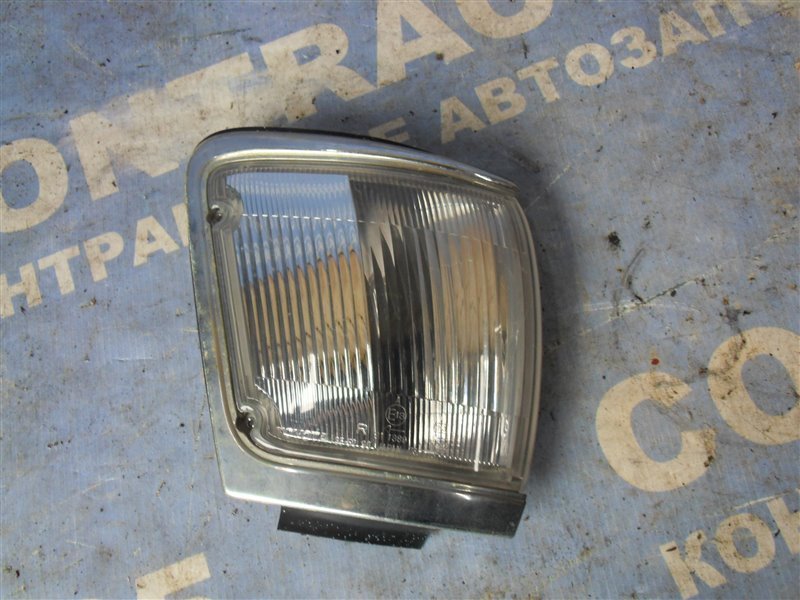 Габарит TOYOTA HILUX SURF LN130W 2L-TE 1993 правый (б/у)